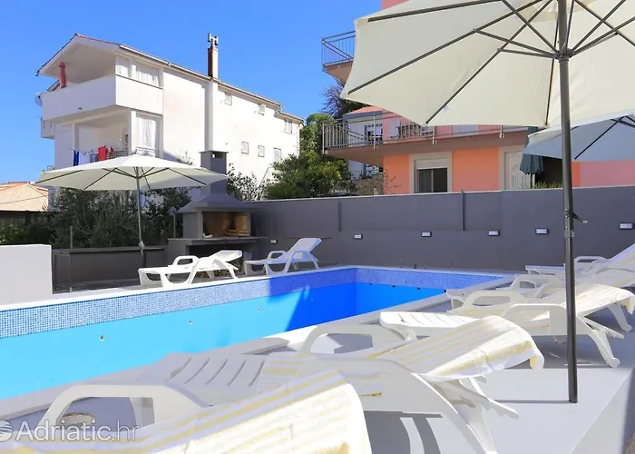 Apartments Vuko